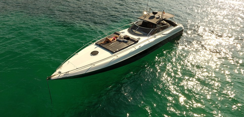 007 Charter Yacht
