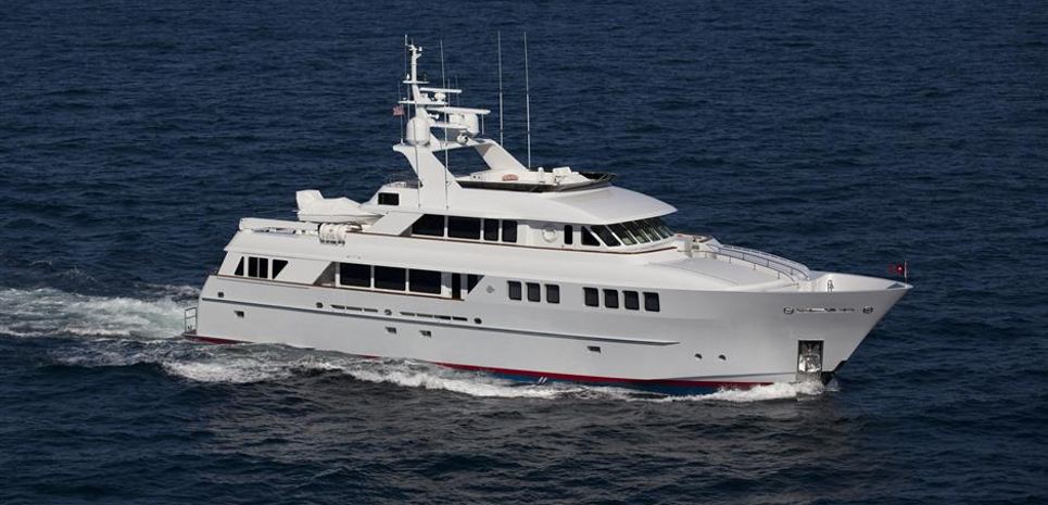 14 to Smile Charter Yacht