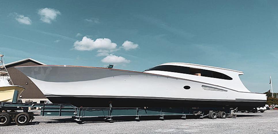 18 Reeler Charter Yacht
