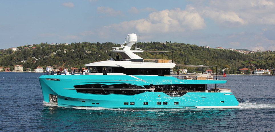 7 Diamonds Charter Yacht