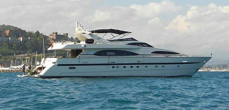 Accama Delta Charter Yacht