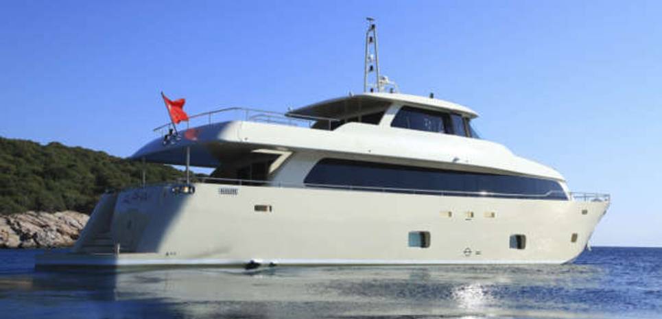 Adagio Charter Yacht