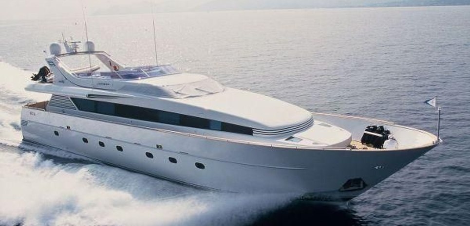 Admiral 30 Charter Yacht