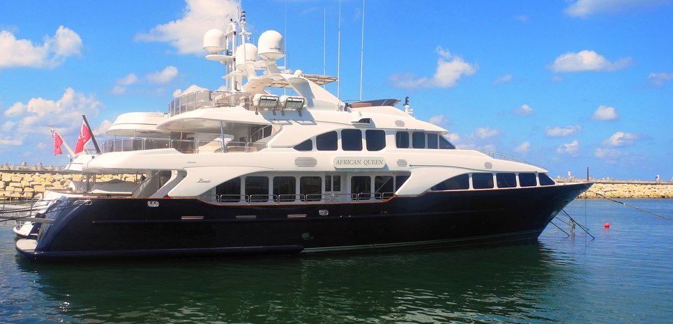 African Queen Charter Yacht