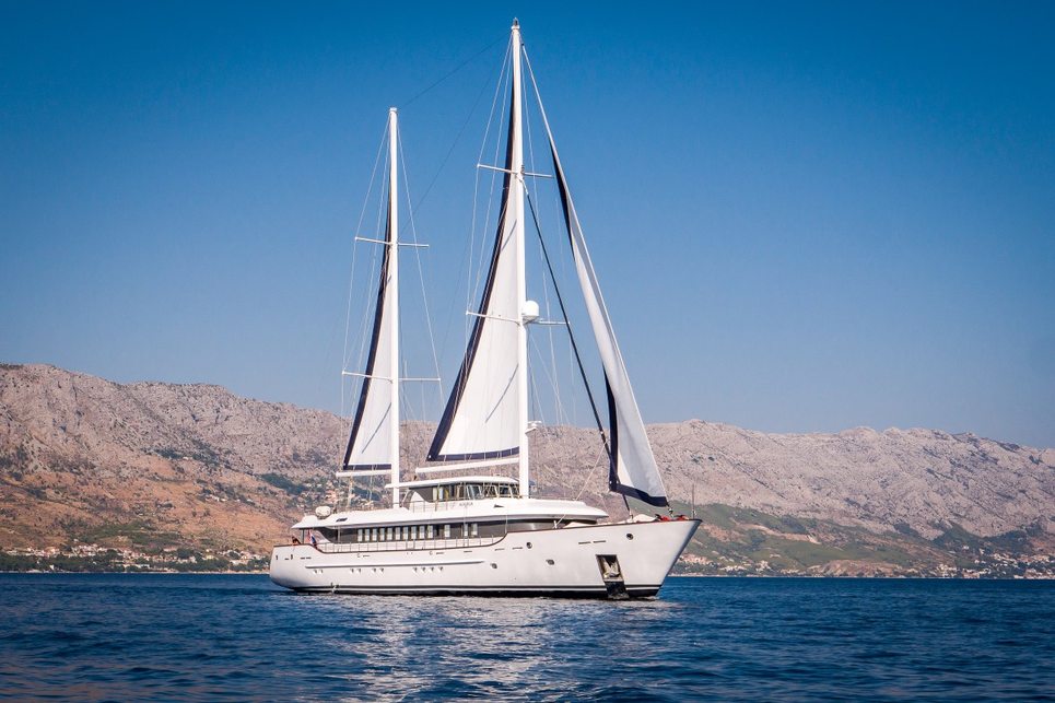 Aiaxaia Charter Yacht
