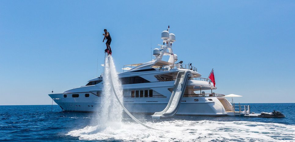 Air Charter Yacht