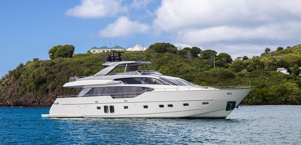 Akula Charter Yacht