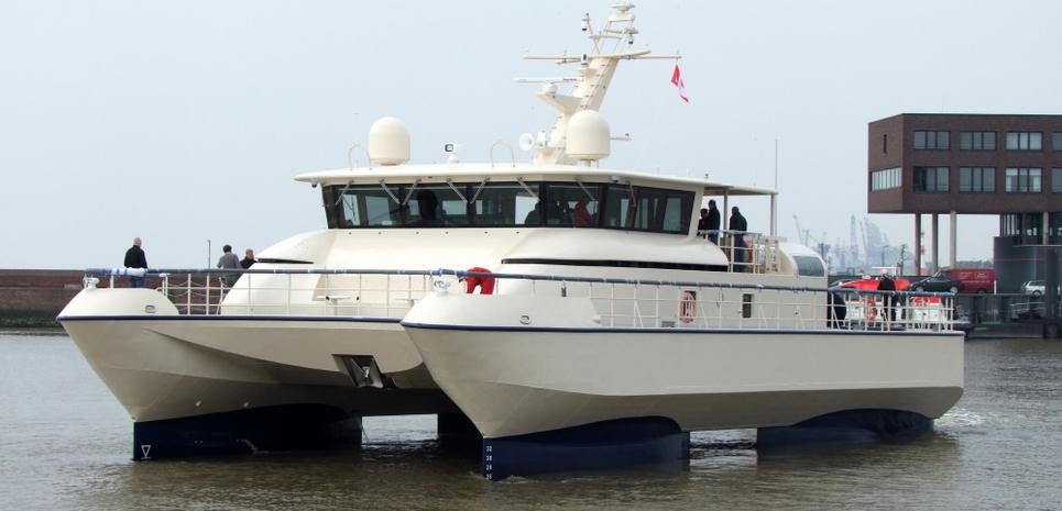 Al Makher Charter Yacht