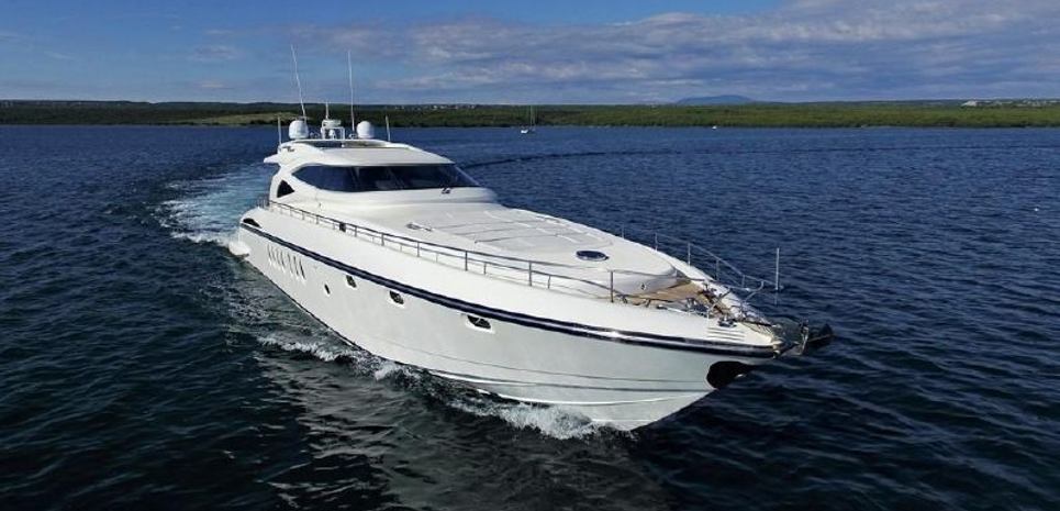 Alalunga 85 sport Charter Yacht