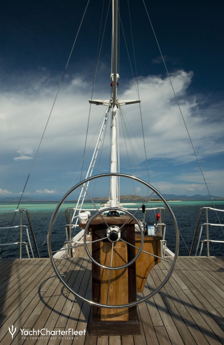 alexa yacht charter price - dream boat builders indonesia