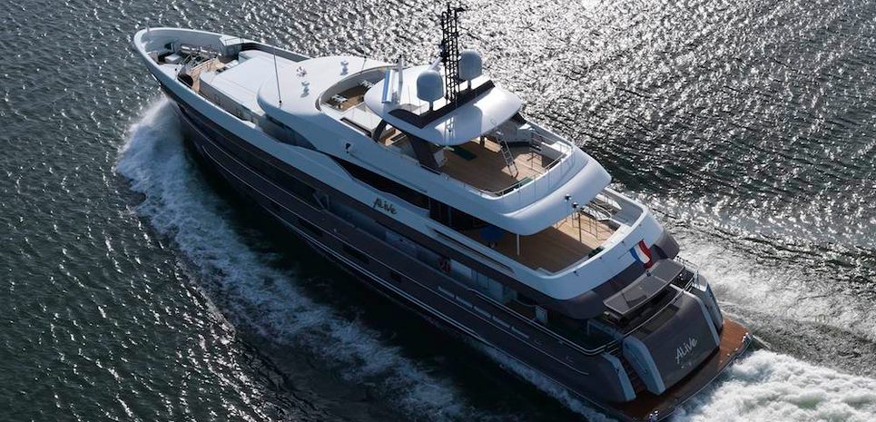 Alive Charter Yacht