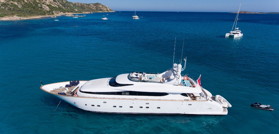 Amaya Charter Yacht