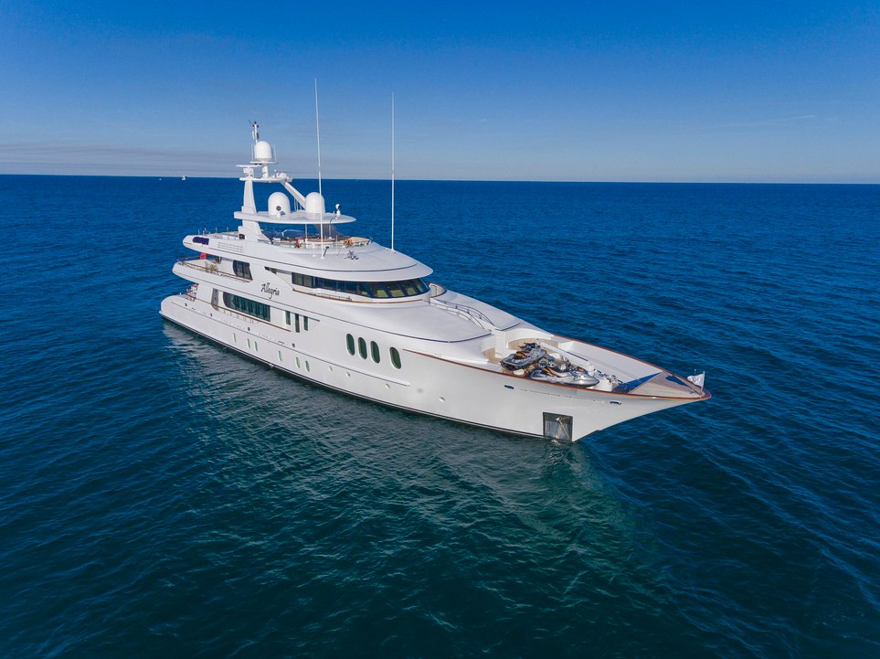 Amica Mea Charter Yacht