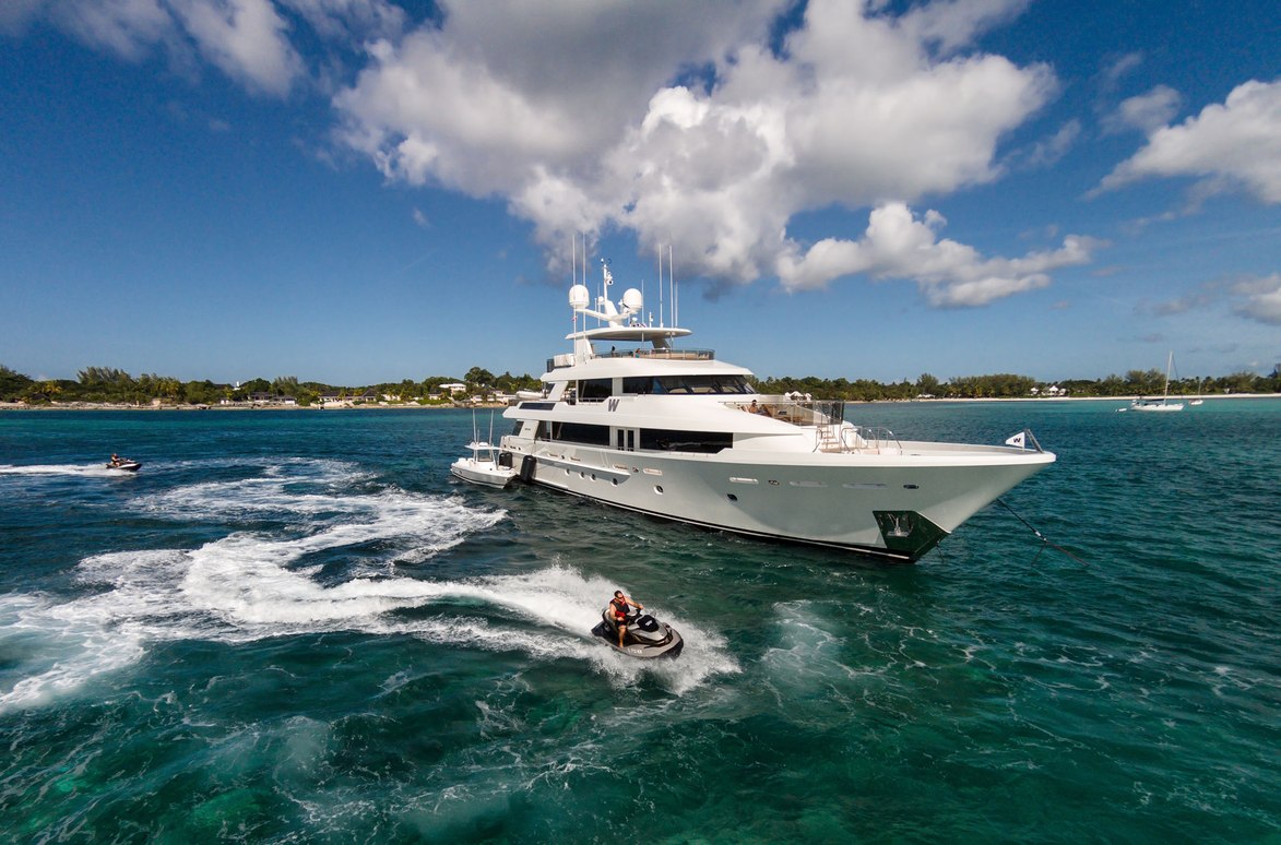 Amicitia Charter Yacht