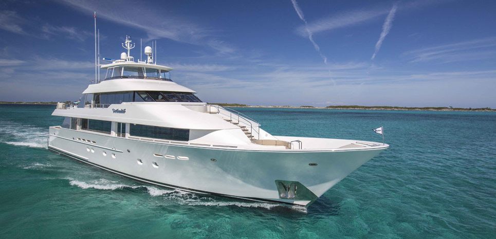 Amitié Charter Yacht