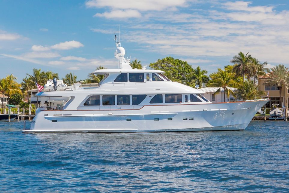 Anndrianna Charter Yacht