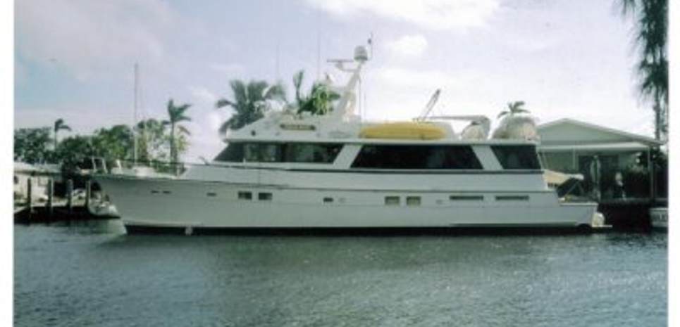 Aqua Mist Charter Yacht