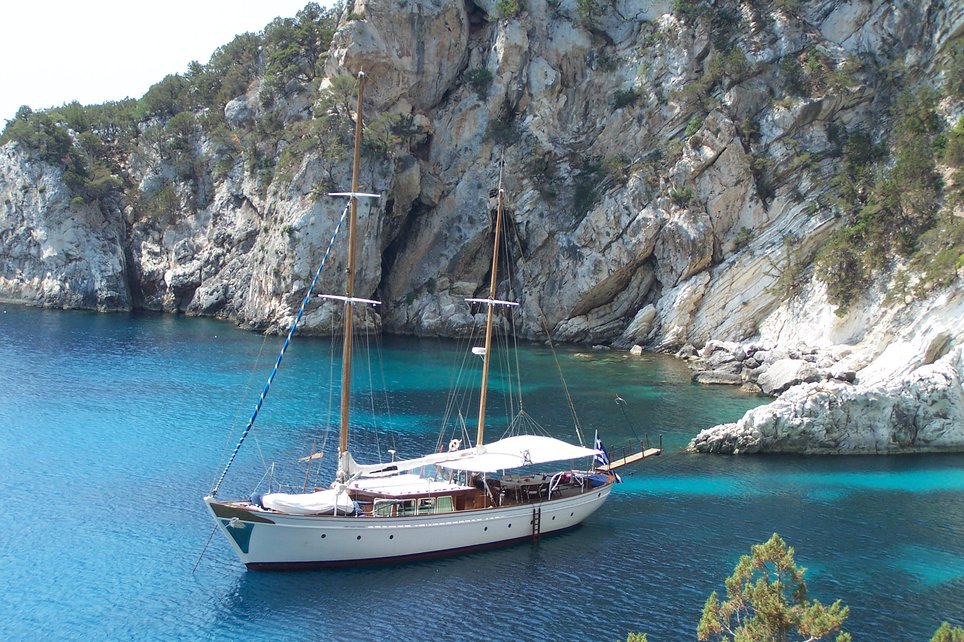 Astarte Charter Yacht