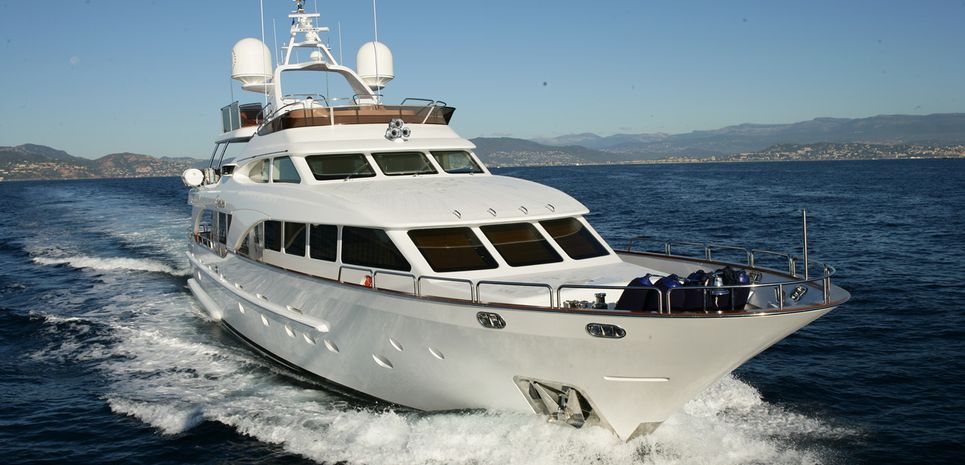 Avagliani Charter Yacht