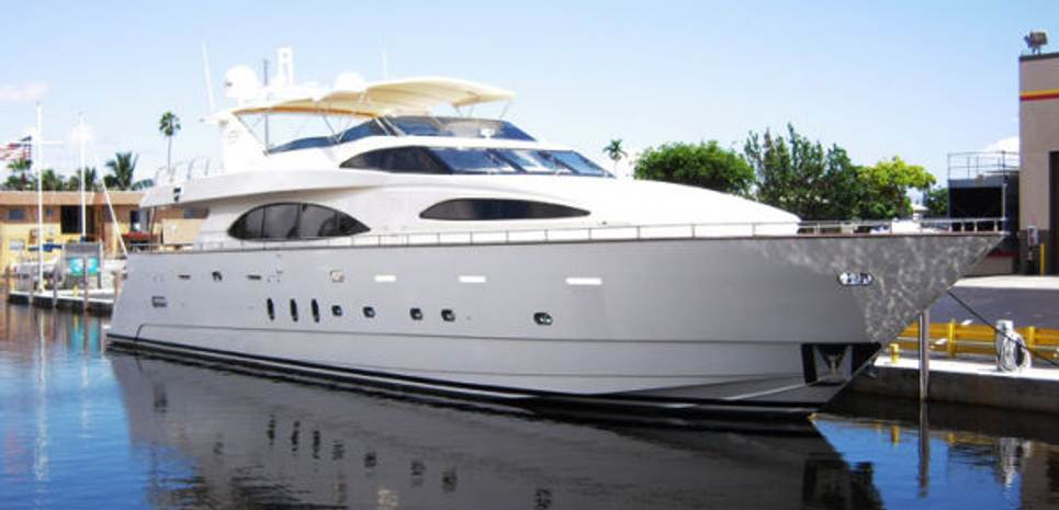 Avante Charter Yacht