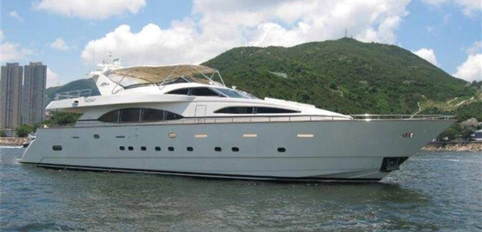 Azimut 100 Jumbo Charter Yacht