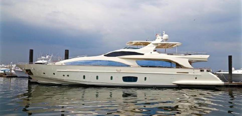 Azimut 105 Charter Yacht