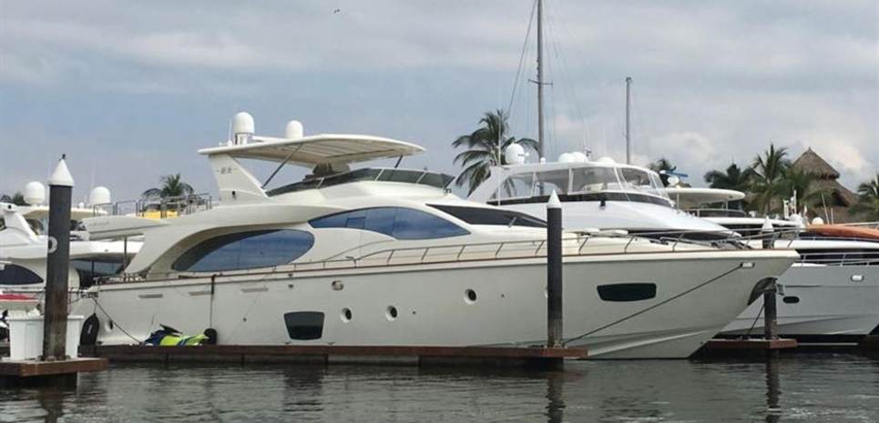 Azimut 85Fly Charter Yacht
