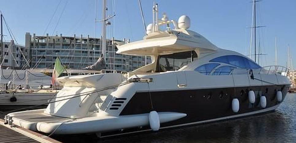 Azimut 86 S Charter Yacht
