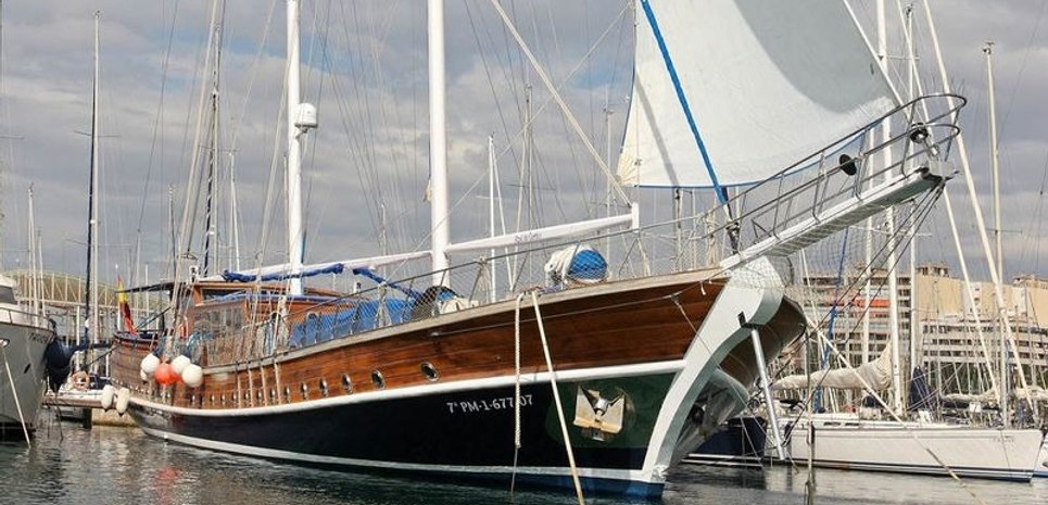 Azul de Cortes Charter Yacht