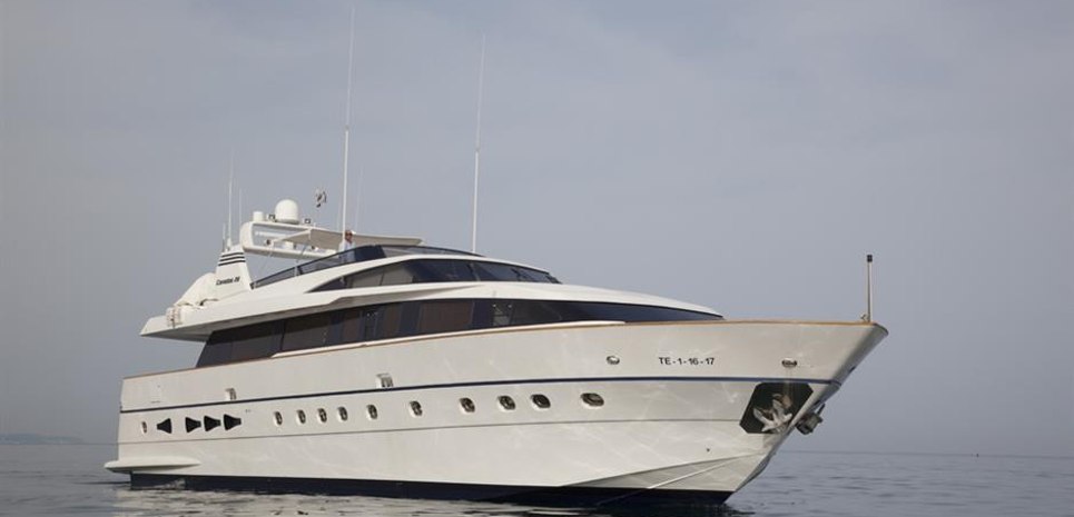 B Ocean Charter Yacht