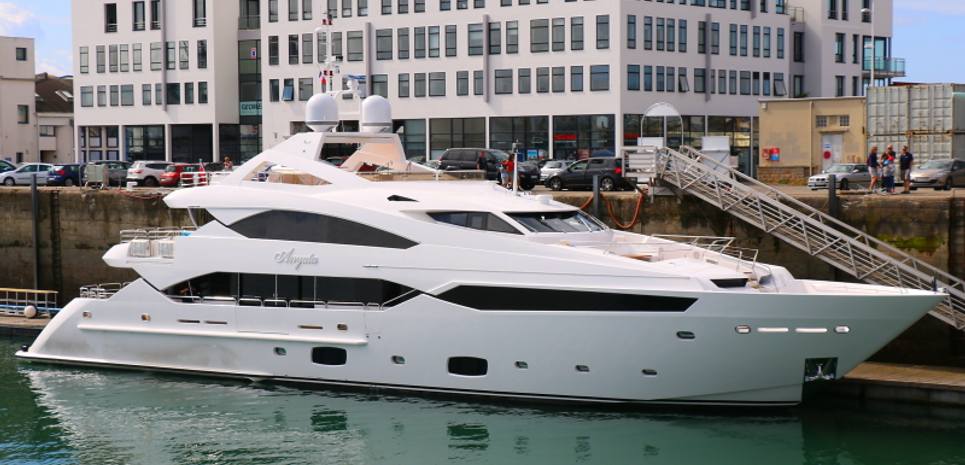 B Charter Yacht