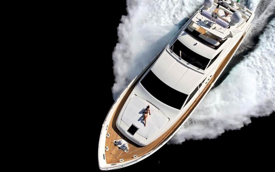 Baar Charter Yacht