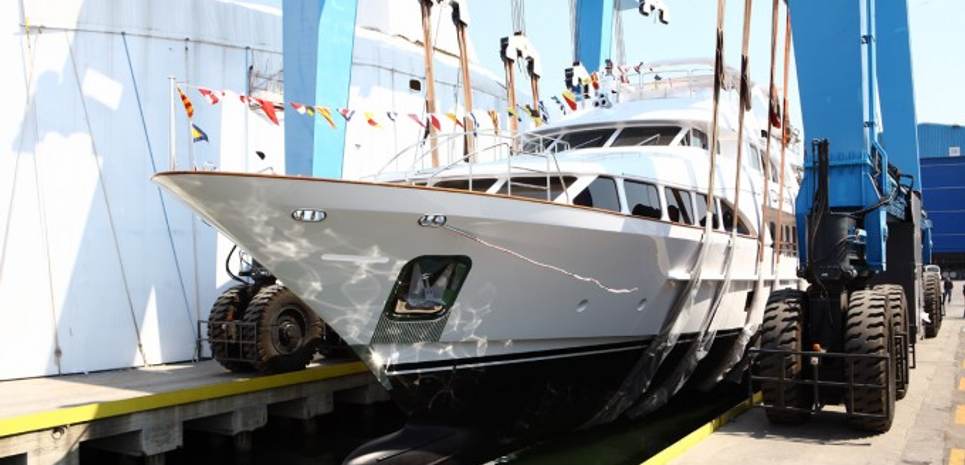 Battal Charter Yacht
