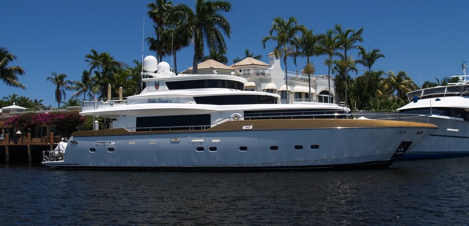 Bella Donna Charter Yacht
