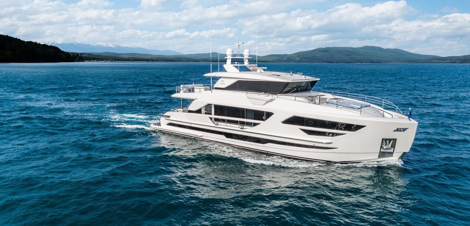 Belle Tu Charter Yacht