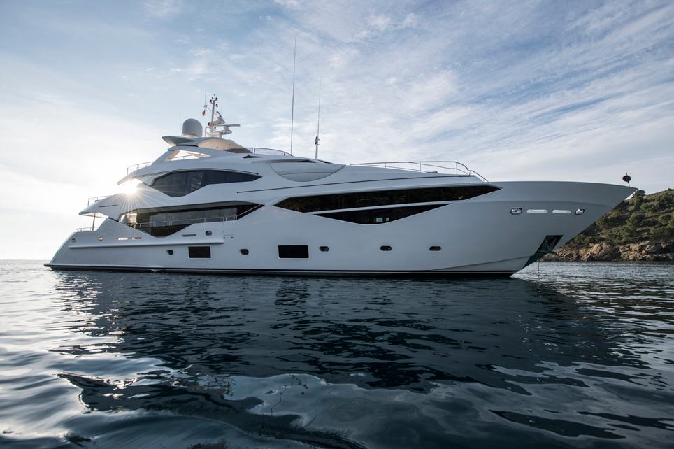 Berco Voyager Charter Yacht