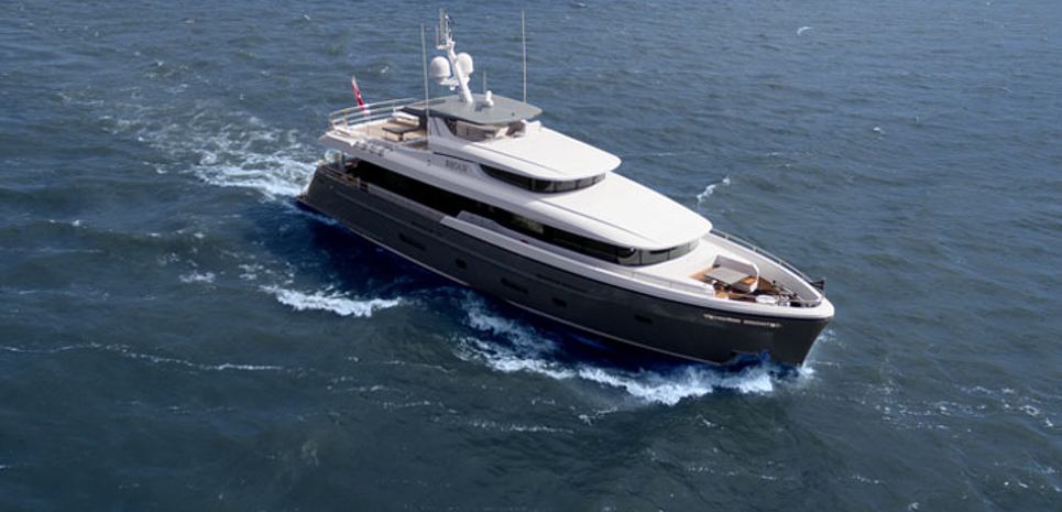 Bijoux Charter Yacht