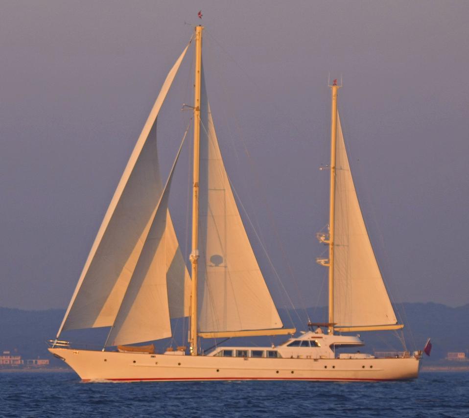 Binziyad Charter Yacht