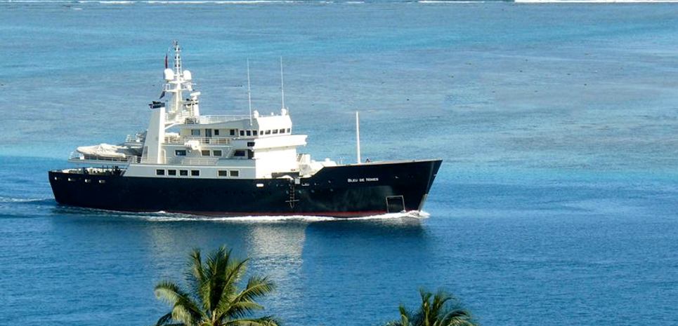 Bleu De Nimes Charter Yacht