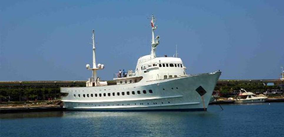 Blue Dawn Charter Yacht