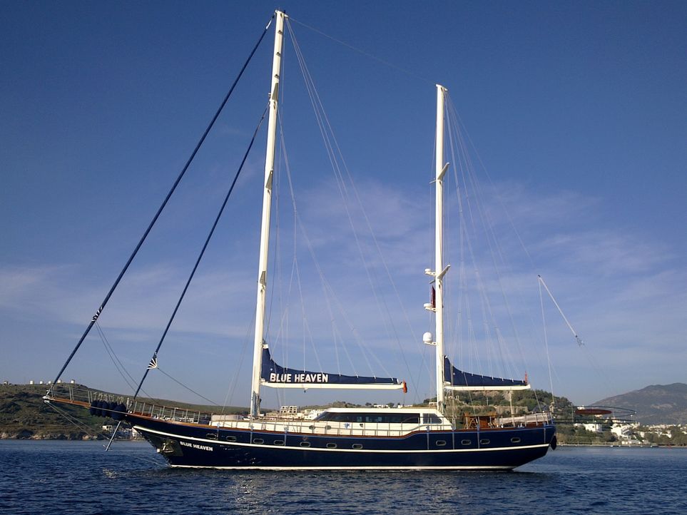 Blue Heaven Charter Yacht
