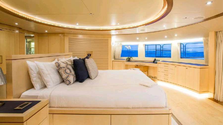 Blue Vision Yacht Charter Price Benetti Luxury Blue Vision Yacht Underway View Photo Gallery
