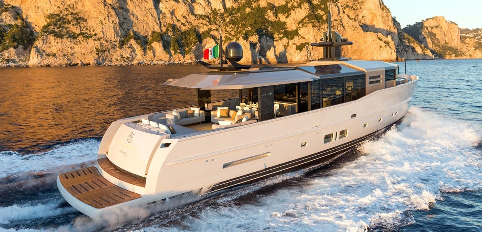 Boom Shakalaka Charter Yacht