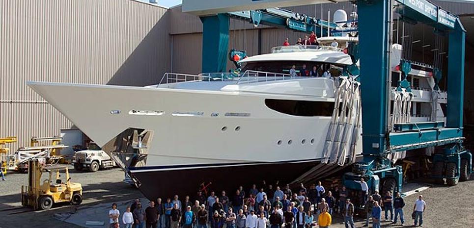 Calex Charter Yacht