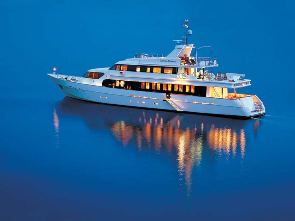 Carmen Fontana Charter Yacht