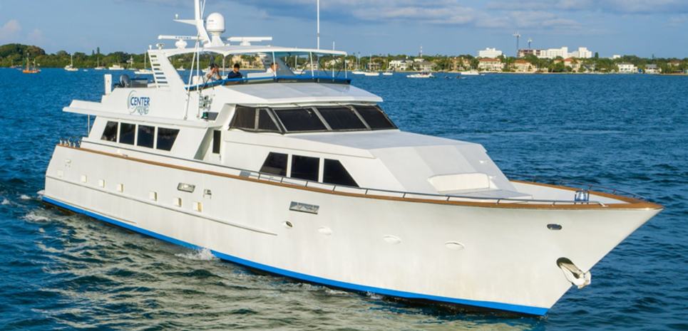 Center Ring Charter Yacht
