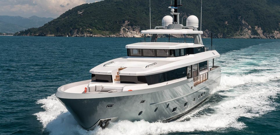Cinquanta 50 Charter Yacht