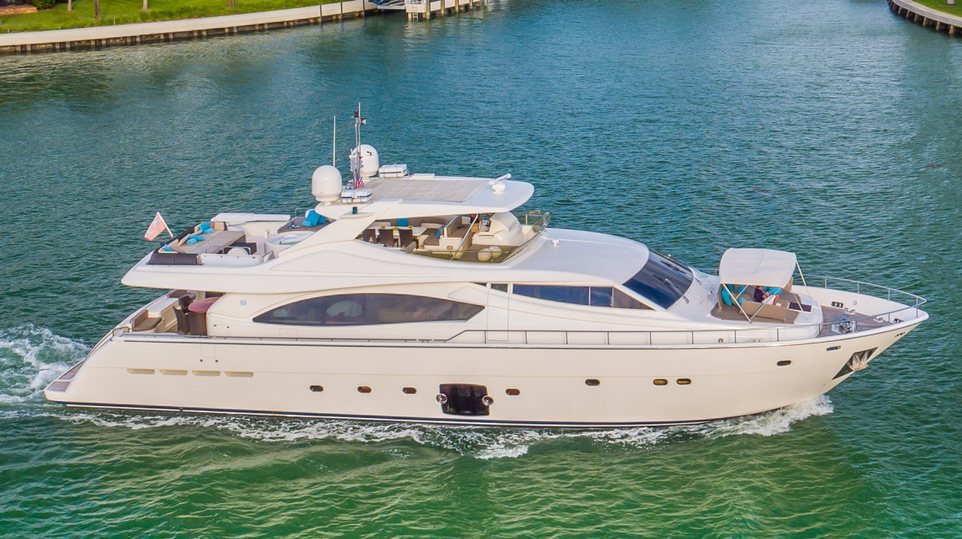 Cinque Mare Charter Yacht