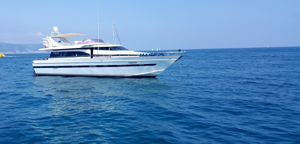 Claramaria Charter Yacht