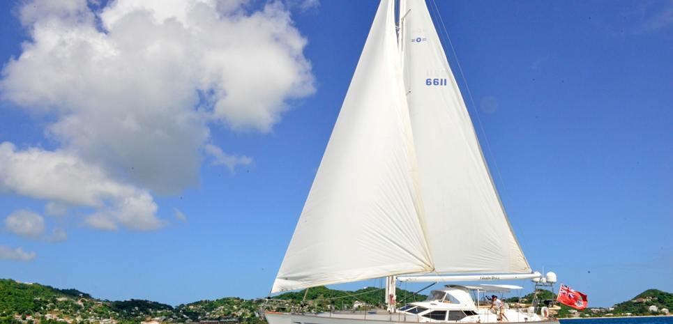 Columbo Breeze Charter Yacht